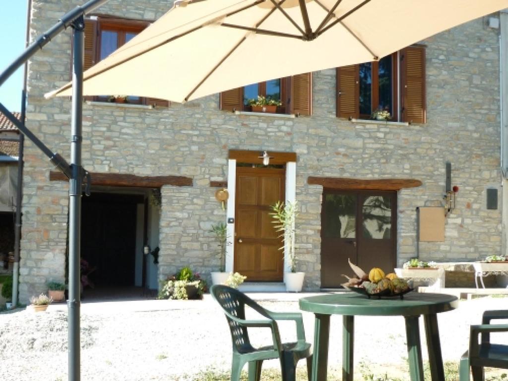Il Grappolo In Langa Villa Monastero Bormida ภายนอก รูปภาพ
